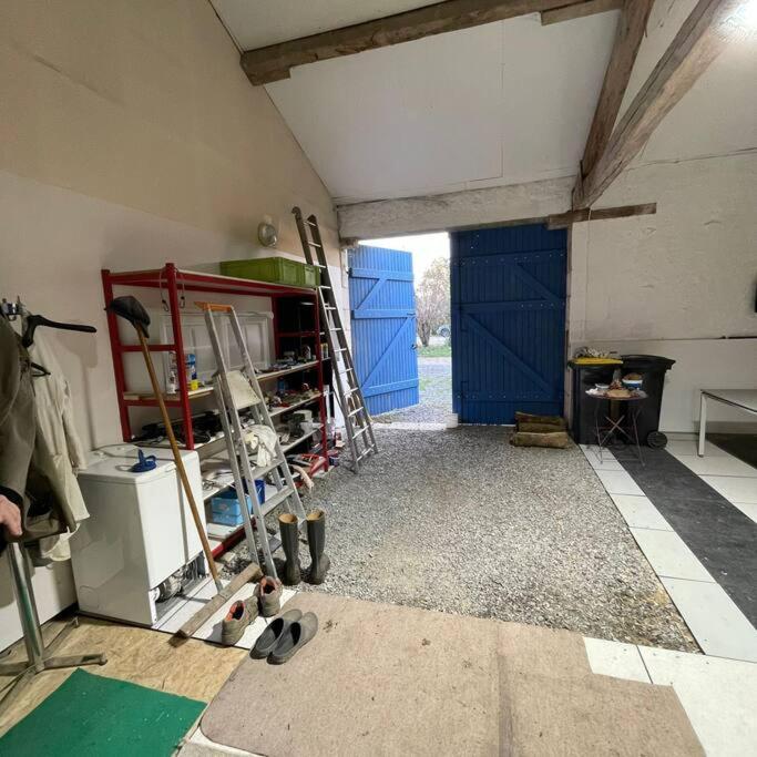 La Fermette Aux Lamas Savigny-Lévescault Exteriör bild